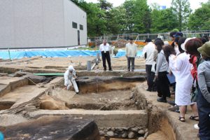 調査見学会　「擦文文化集落址」の発掘